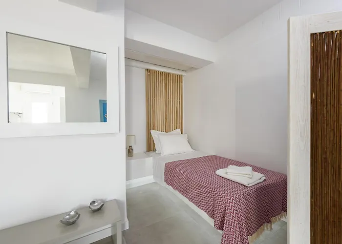 Isterni Paros Isterni (Paros)